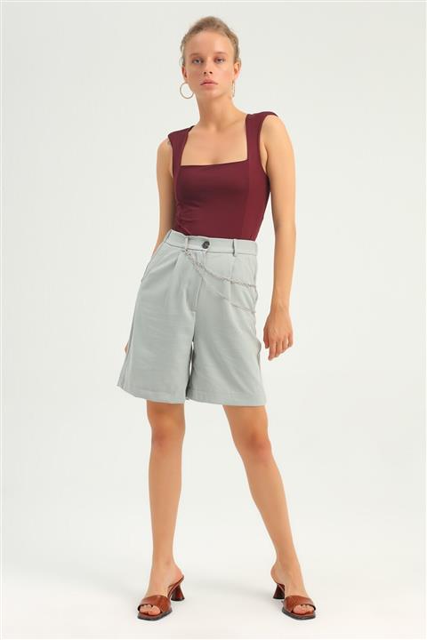 Quzu Zincir Detaylı Yüksek Bel Şort Mint