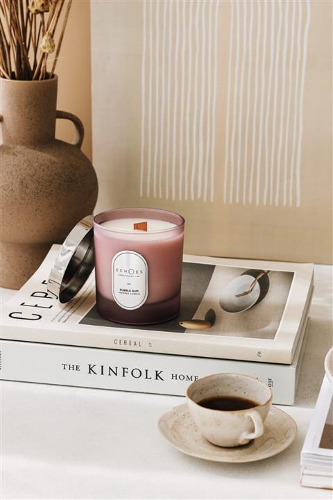Echoes Candle & Scent Lab. Bubble Gum Kokulu Ahşap Fitilli Doğal Mum