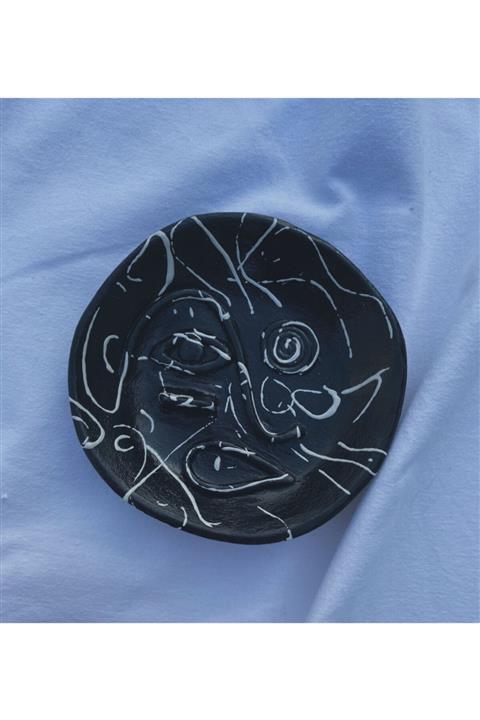 ma.lagomart El Yapımı Tütsülük Ve Palo Santoluk - Siyah Renkli Yüz Figürlü.