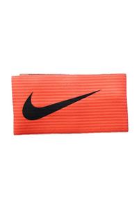 Nike Futbol Takımı Kırmızı Kaptan Kol Bandı N.SN.05.850.OS