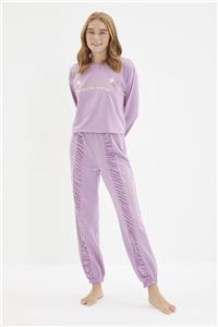 TRENDYOLMİLLA Mor Baskılı Örme Pijama Takımı THMAW22PT0736