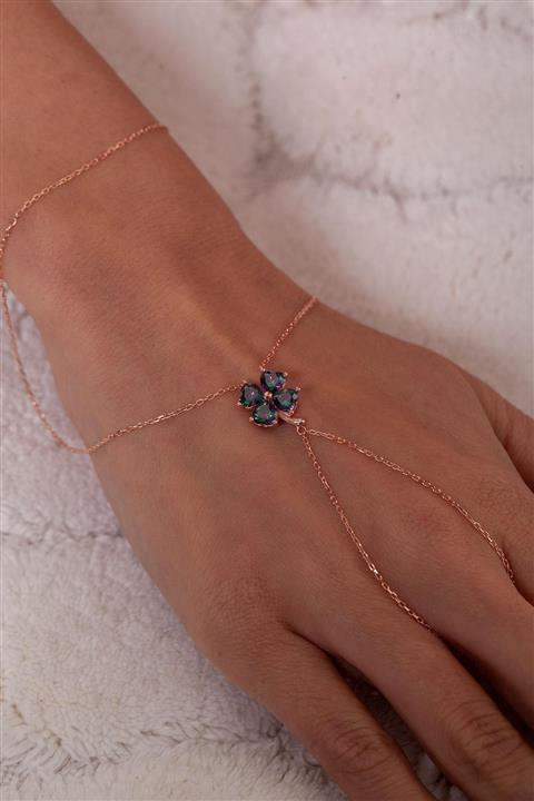 Ninova Silver Kadın Yonca Model Mistik Topaz Taşlı Gümüş Şahmeran NNVSLVR02905