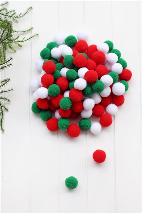 Funbou Yılbaşı Karışık Peluş Ponpon / 100 Adet