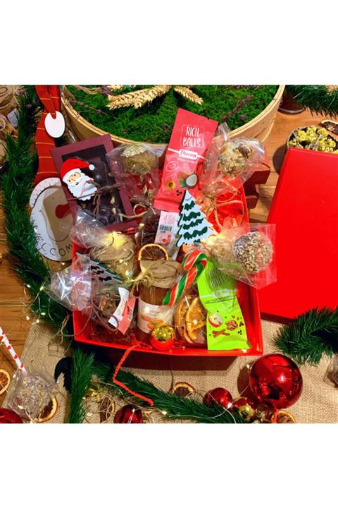 Kadınların Elinden Bol Çikolatalı Yılbaşı Hediye Paketi