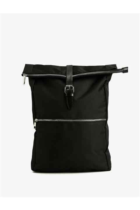 Koton Erkek Siyah Sirt Çantasi Fermuar Detayli