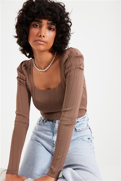 TRENDYOLMİLLA Vizon Kol Büzgülü Kare Yaka Triko Kazak TWOAW21KZ0649