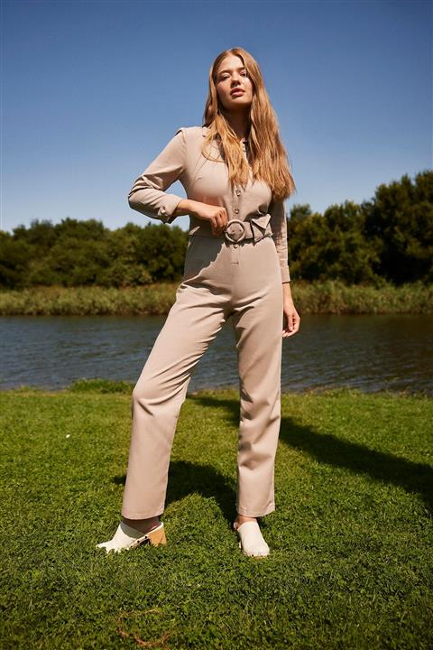 TRENDYOLMİLLA Taş Kemerli Düğmeli Tulum TWOAW22TU0013