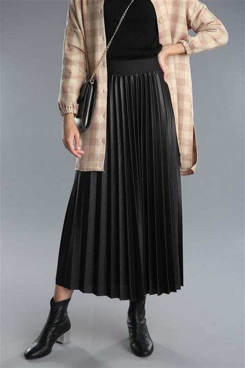 GÜLADA Kadın Siyah Deri Görünümlü Piliseli Etek