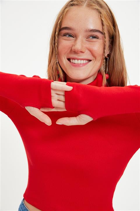 TRENDYOLMİLLA Kırmızı Balıkçı Yaka Parmak Detaylı Fitilli Örme Bluz TWOAW21BZ0071