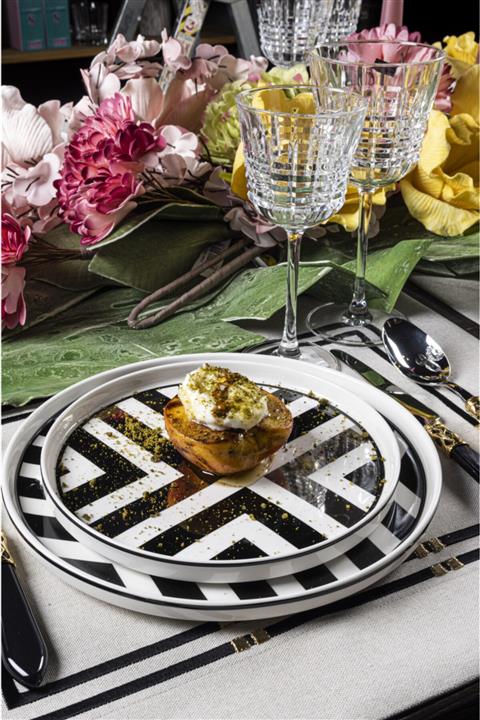 Mikasa Moor Modern Waves 24 Parça Yemek Takımı