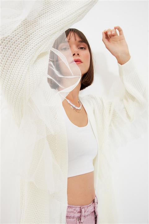 TRENDYOLMİLLA Ekru Tüllü Triko Hırka TWOAW20FV0048