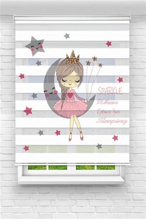 Perdecizade Ayda Oturan Kız Zebra Perde