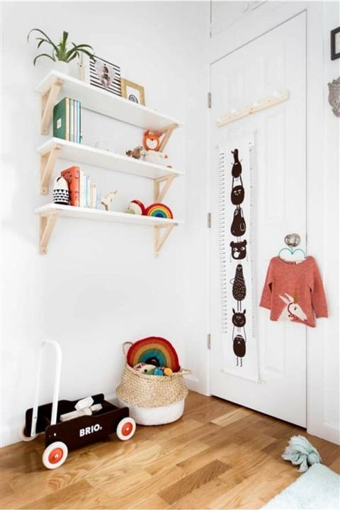 MEK Ahşap Ayaklı Duvar Rafı 3-lü Raf Aksesuar