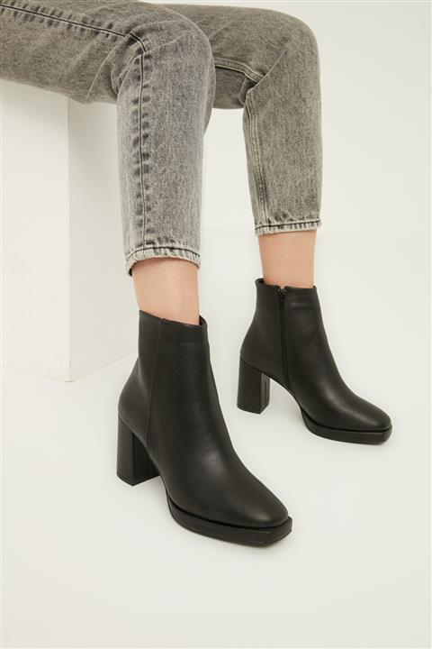 TRENDYOL SHOES Siyah Kadın Bot & Bootie TAKAW22BO0049