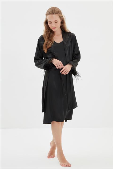 TRENDYOLMİLLA Siyah Saten Dokuma Kimono&Kaftan THMAW22KM0019