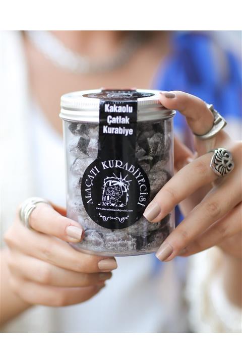 Alaçatı Kurabiyecisi Kakaolu Çatlak Kurabiye