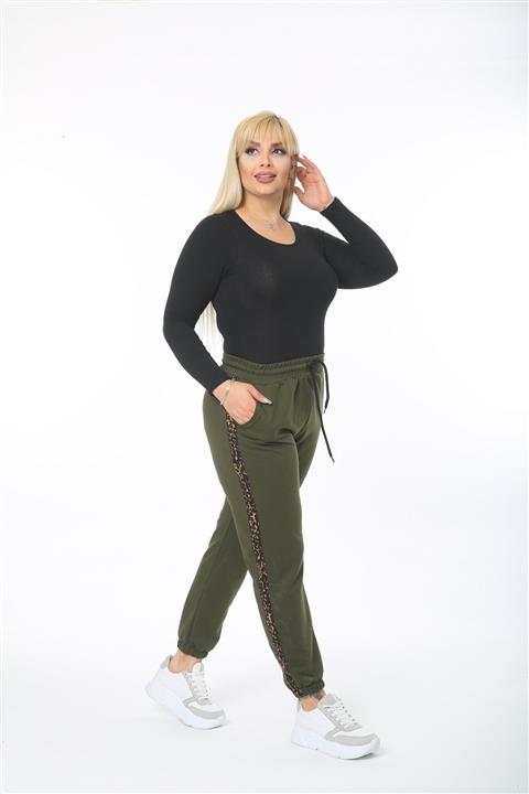 Butik Şımarık Kadın Büyük Beden Yanları Leopar Desen Haki Renk Lastikli Paça Eşofman Altı
