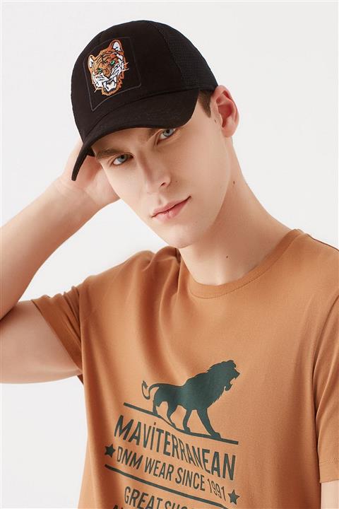 Mavi Kaplan Baskılı Siyah Şapka