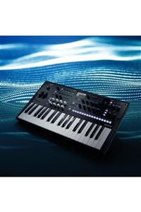 KORG Wavestate Dijital Synthesizer