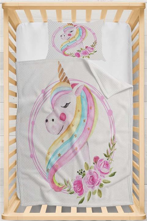 Osso Halı Osso Çiçekler Unicorn Atlar Desenli Yatak Örtüsü Yastıklı Bebek Pike Takımı
