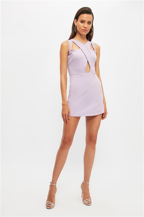 TRENDYOLMİLLA Lila Dekolte Detaylı Şort Tulum TPRSS21TU0258