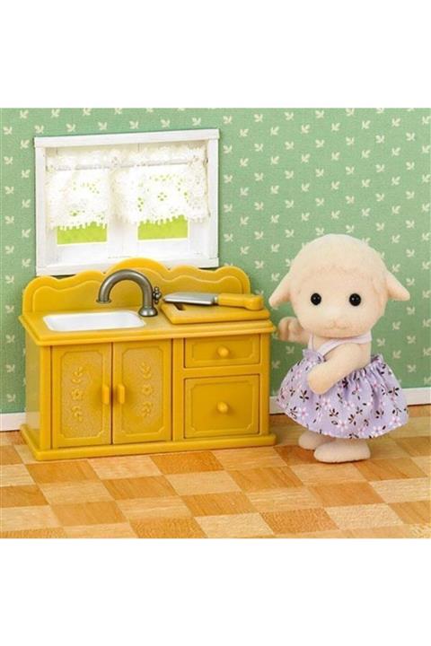 SYLVANIAN FAMILIES Koyun Kız Kardeş ve Mutfak seti-5141