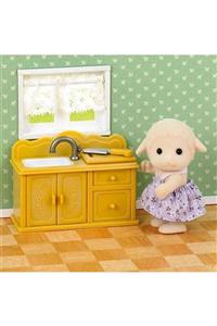SYLVANIAN FAMILIES Koyun Kız Kardeş ve Mutfak seti-5141