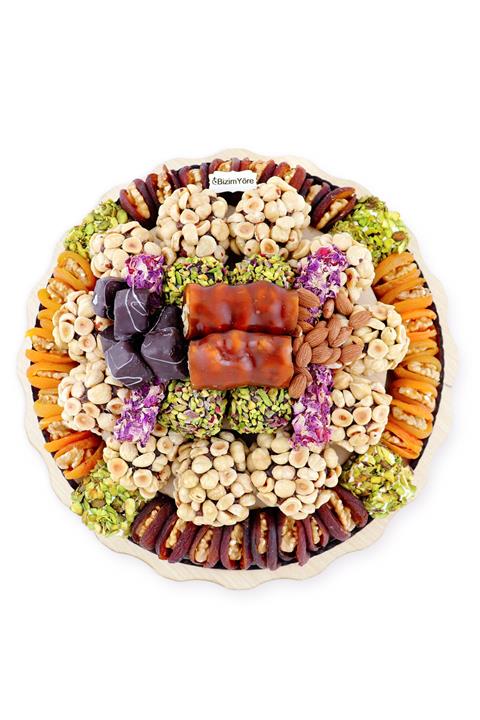 Bizim Yöre ''fındık Kıran'' Hediyelik Kayısı Kuru Meyve Lokum Çikolata Tepsisi Sepeti Kutusu 2,3 Kg No 26