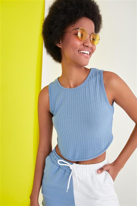TRENDYOLMİLLA Indigo Fitilli Crop Örme Atlet TWOSS21AL0167