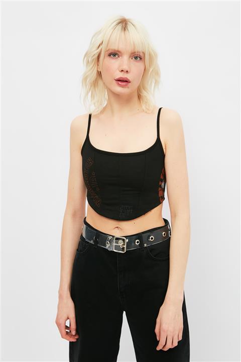 TRENDYOLMİLLA Siyah Baskılı Crop Örme Atlet TWOSS21AL0183