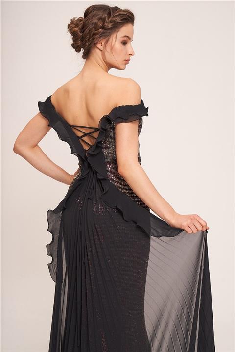 La Vita e Bella S.Gold Pul Payet Volan Yaka Plise Kuyruklu Uzun Abiye