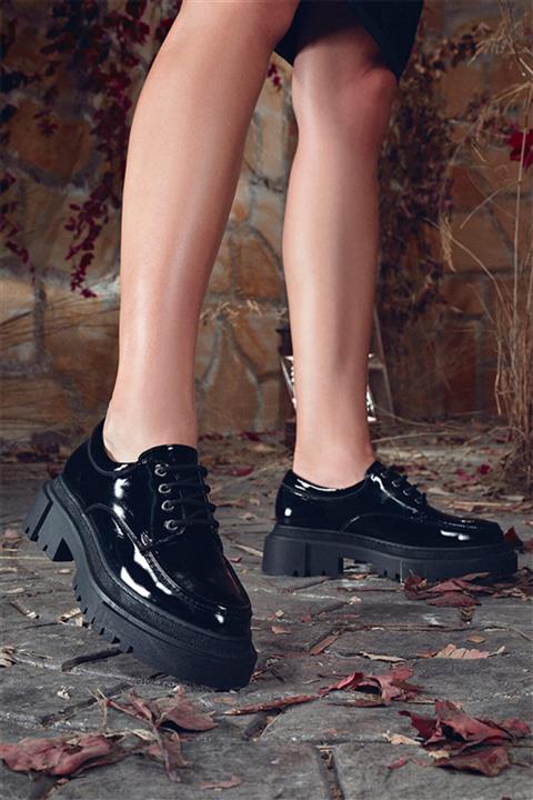 Derimod Kadın Deri Rugan Ayakkabı