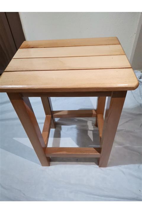 Zeliş Ahşap Hediyelik Eşya Vernikli Ahşap Tabure 50 Cm Naturel Gürgen Ağacı