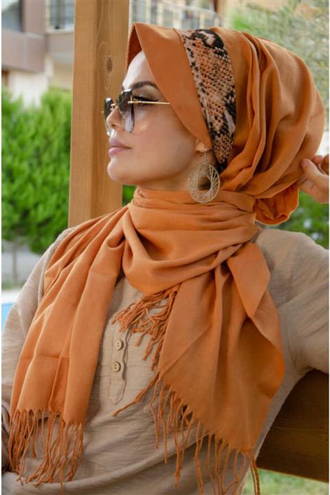 Aişe tesettür Devetüyü Leopar Şapka Şal