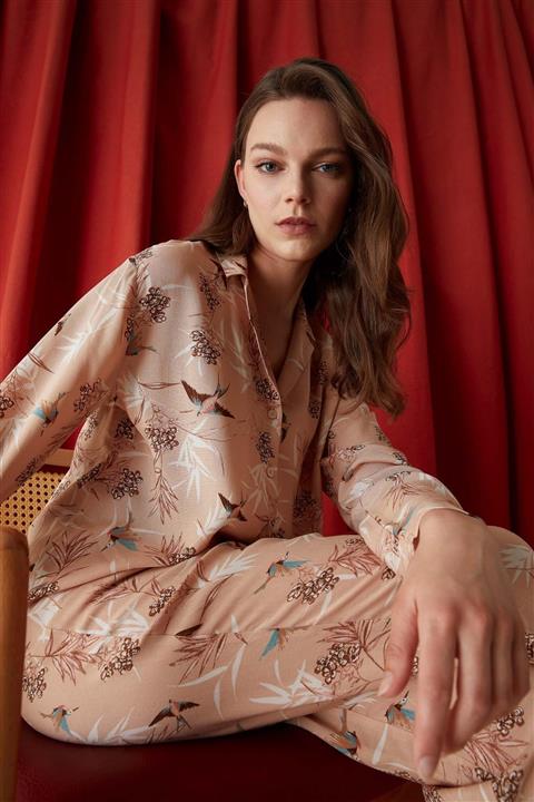 DeFacto Kadın Beyaz Gömlek Yaka Desenli Uzun Kol Pijama Üstü U0680AZ21SP