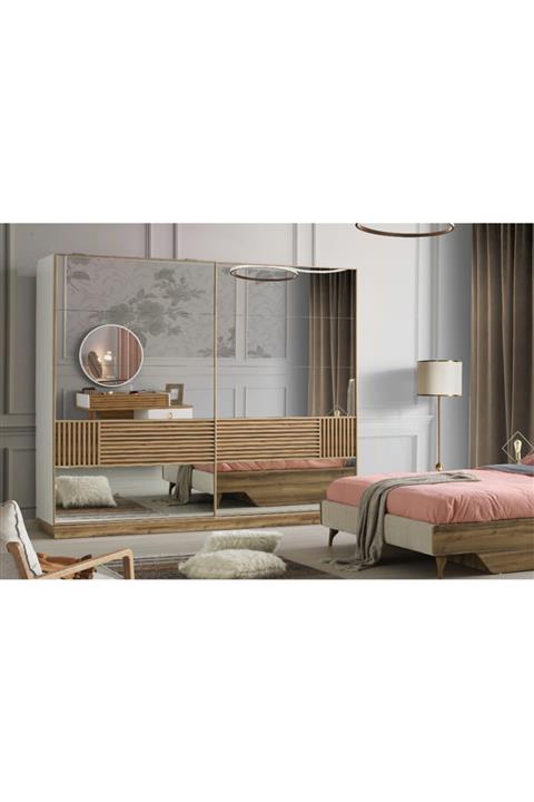 Doressa Cuerna Gardırop