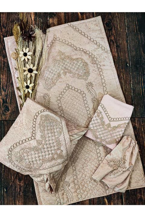 Çeyizci Pudra Pembe Kadife Fransız Dantelli Seccade Takımı 4 Parça