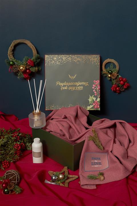 Karaca New Year Comfort Hediye Kutusu