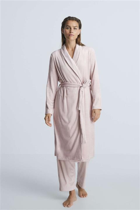 Oysho Yumuşak Dokulu Kadife Sabahlık