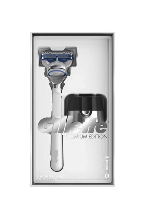 Gillette Skinguard Sensitive Tıraş Makinesi Premium Edition + Stand