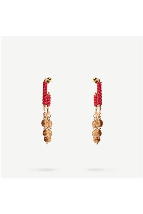 Yargıcı Boncuk Detaylı Sallantılı Küpe