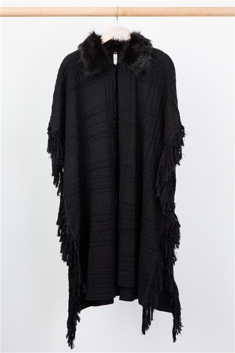 Tığ Triko Kabartma Desenli Püsküllü Panço Siyah-siyah