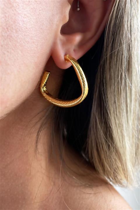 Sose Moda Gold Işlemeli Tasarım Küpe