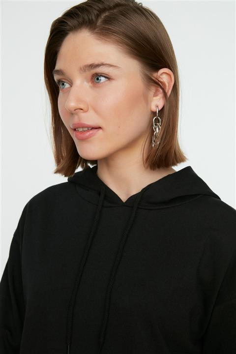 Trendyol Modest Siyah Kapüşonlu Basic Örme Sweatshirt TCTAW22TW0139