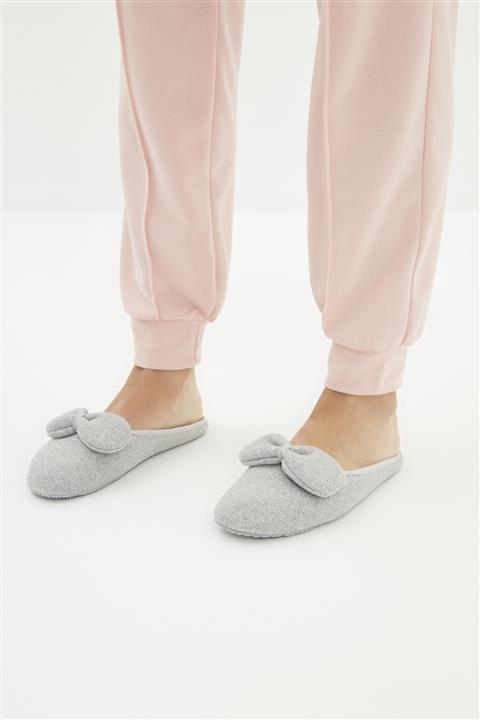 TRENDYOLMİLLA Gri Ev Terliği THMAW22ER0004