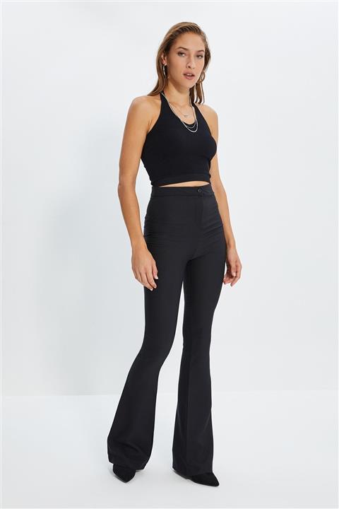 TRENDYOLMİLLA Siyah İspanyol Paça Pantolon TWOAW20PL0576