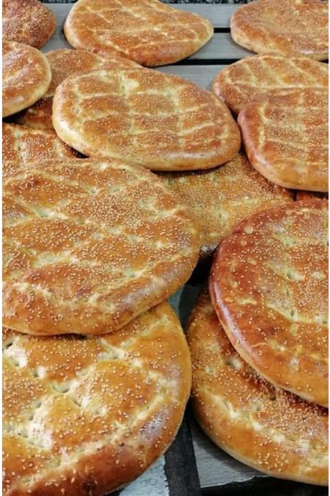 Akpınar 20 Adet Sivas Çöreği Nefis Lezzet Susamlı Katmer Çörek Meşhur Yöresel Yiyecek Taptaze Fırından