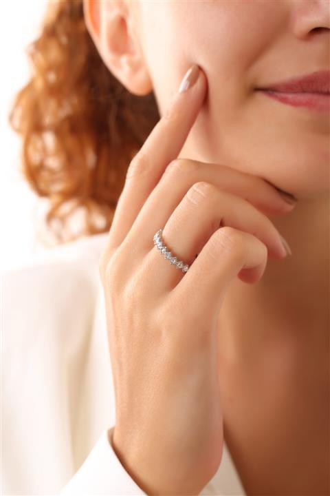 Glint Point Beyaz Zirkon Taşlı Tasarım Tamtur Gümüş Yüzük