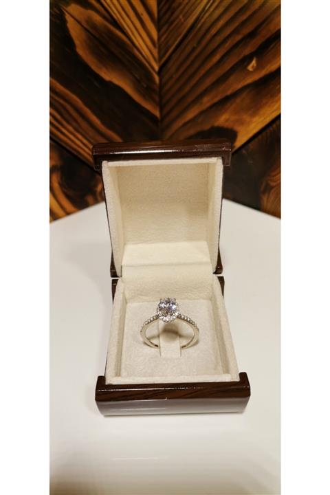 Aynadaki Rengim Gümüş Oval Pırlanta Modeli Swarovski Tek Taş Yüzük