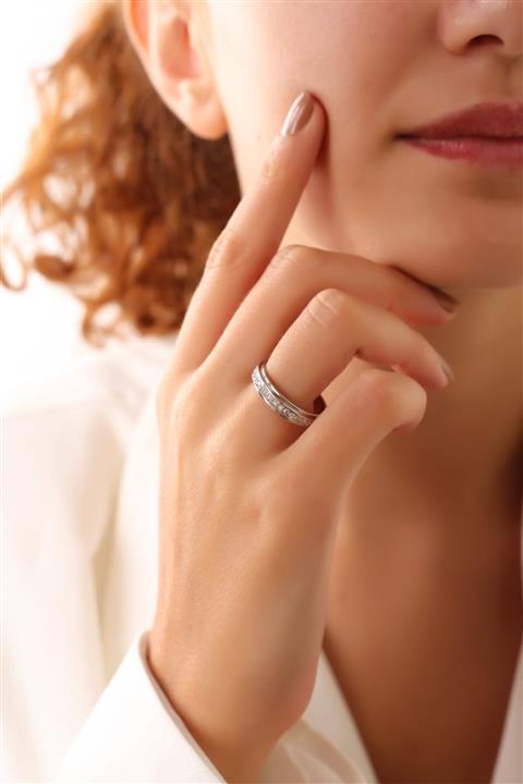 Glint Point Beyaz Zirkon Taşlı Tamtur Gümüş Yüzük